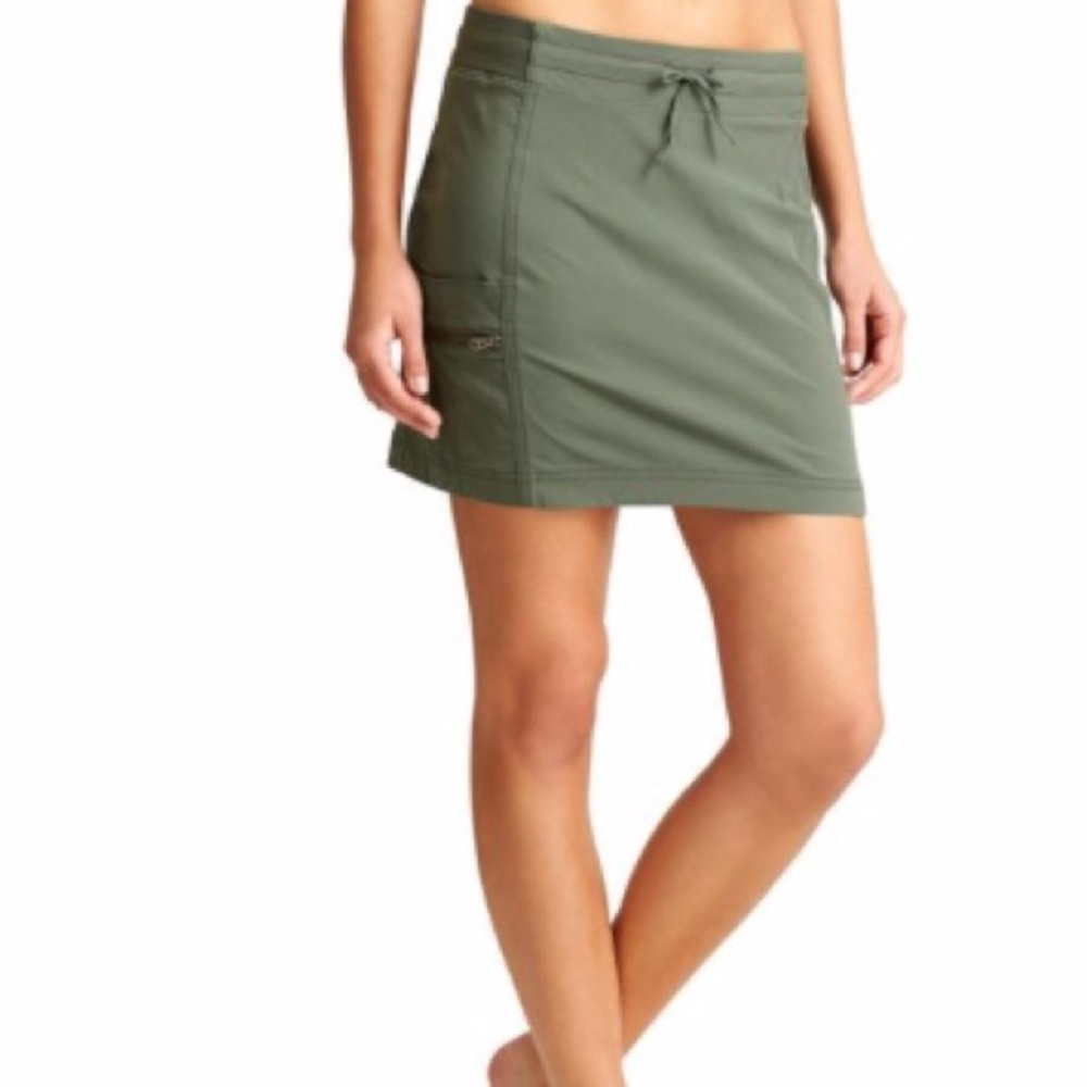 Athleta Trekkie Skirt